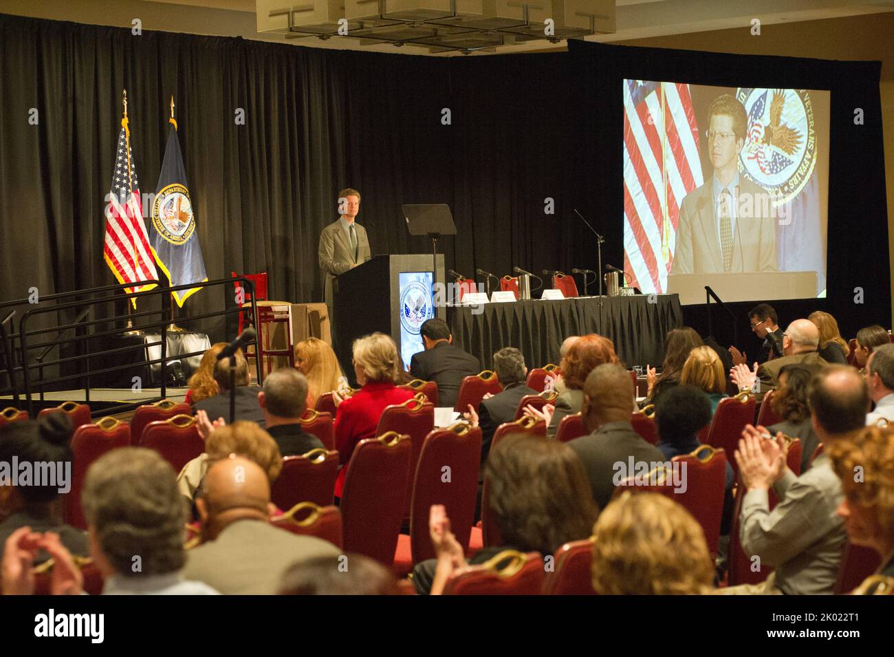 Dipartimento degli Affari dei Veterani - Forum Nazionale dei Veterani senza tetto sponsorizzato, con il Segretario Shaun Donovan tra i partecipanti. Foto Stock Dipartimento degli Affari dei Veterani - Forum Nazionale dei Veterani senza tetto sponsorizzato, con il Segretario Shaun Donovan tra i partecipanti. Foto Stock