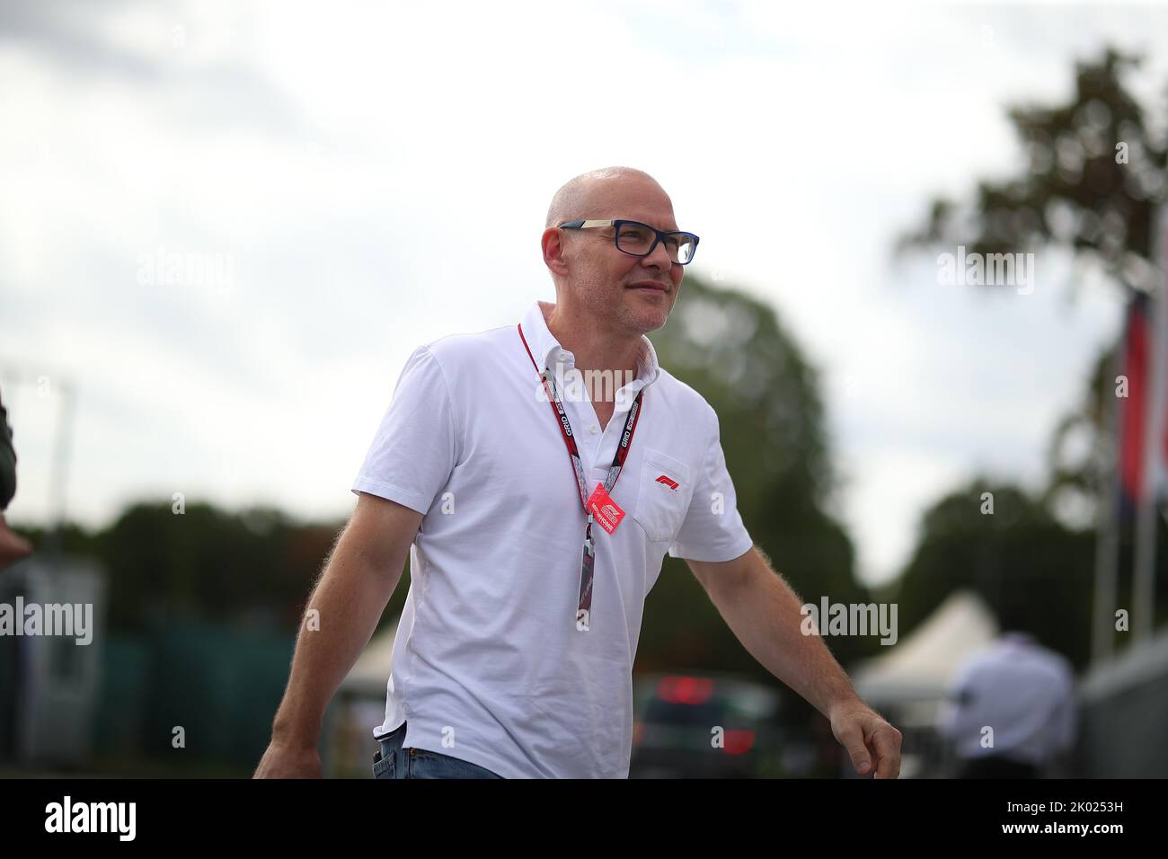 Jacques Villeneuve ex pilota alla Sauber BMW, Williams e BAR, ex pilota IndyCar e vincitore della Indy 500 1995, campione del mondo 1997 con Williams Renault, ora commentatore TV F1 durante il GP d'Italia, 8-11 settembre 2022 sul tracciato di Monza, campionato mondiale di Formula 1 2022. Foto Stock