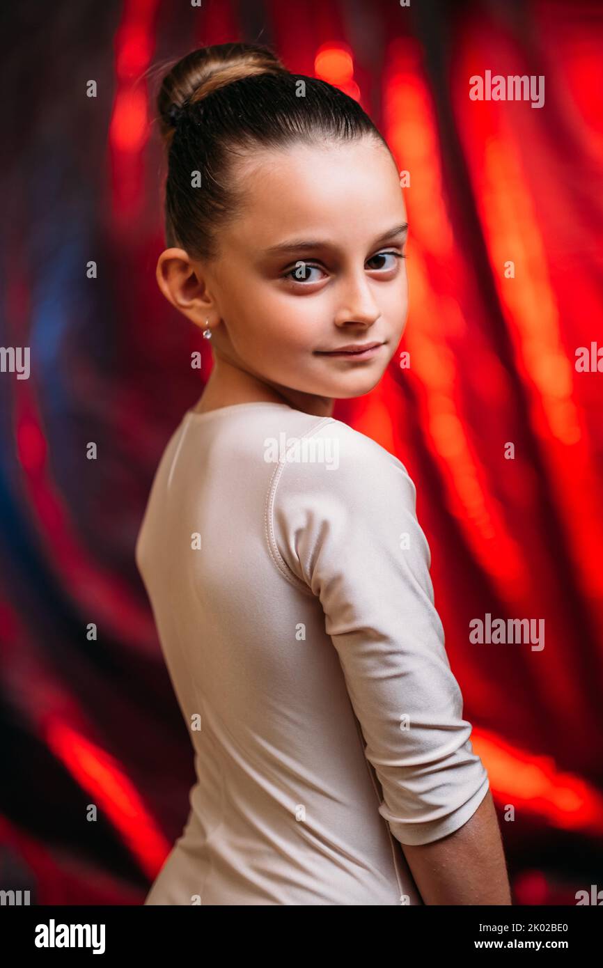 giovane ballerina ritratto capretto hobby ragazza fiduciosa Foto Stock