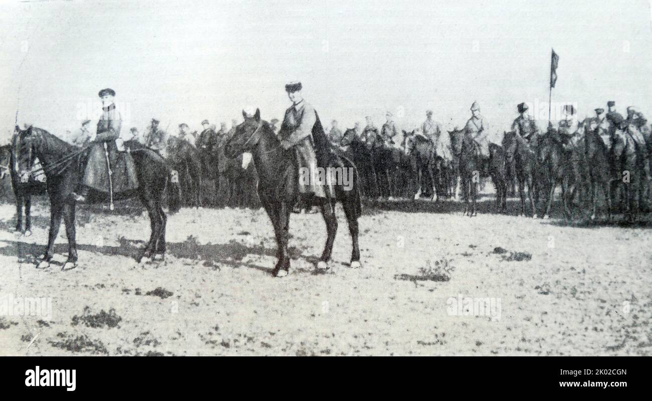 Squadroni dell'esercito di cavalleria del 2nd sul fronte del Wrangel. 1920. Durante la guerra civile russa. 
 Foto Stock