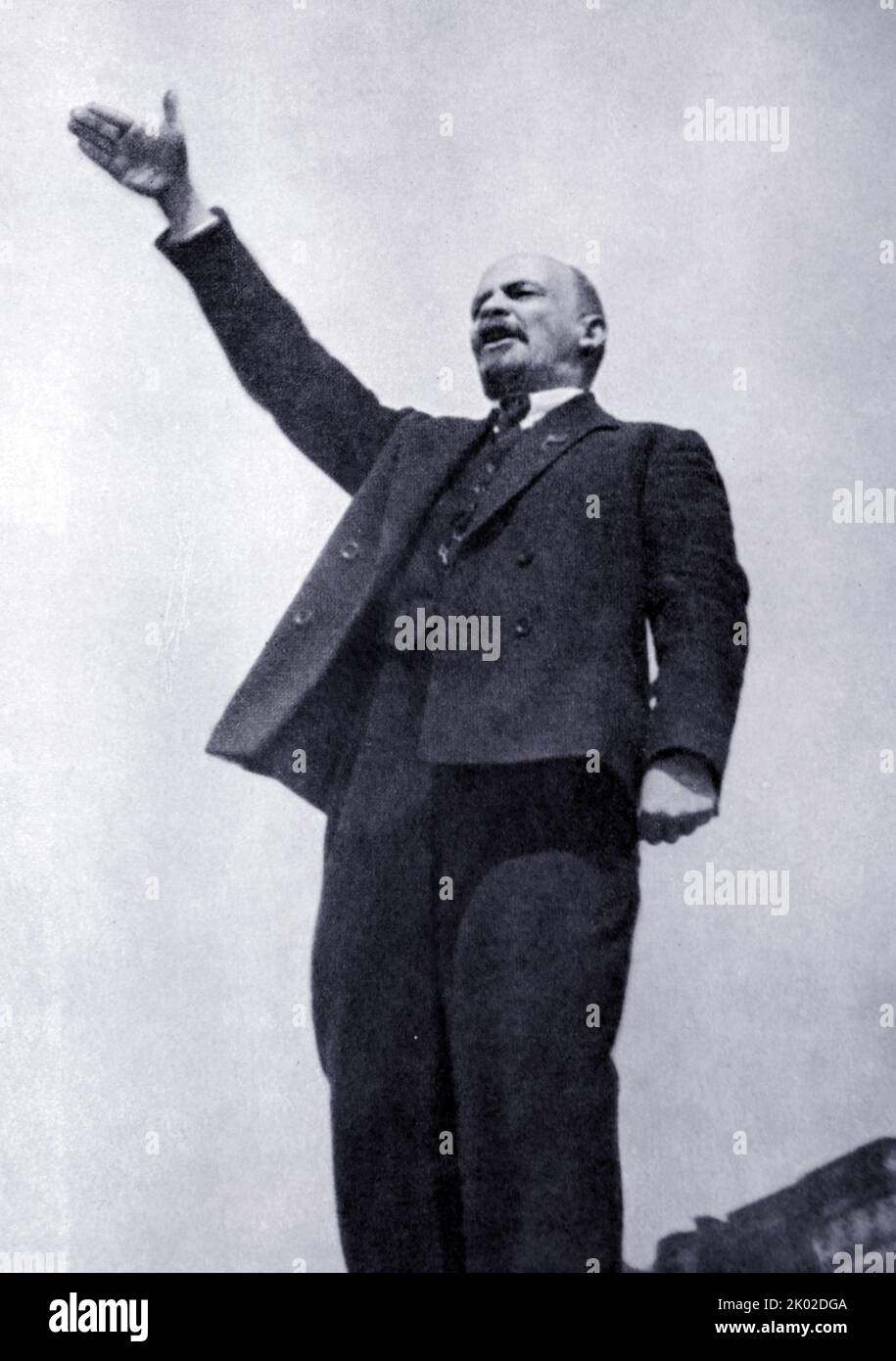 Vladimir Ilyich Ulyanov (Lenin, 22 aprile 1870 – 21 gennaio 1924) è stato un . Fu capo di governo della Russia sovietica dal 1917 al 1924 e dell'Unione sovietica dal 1922 al 1924. Foto Stock