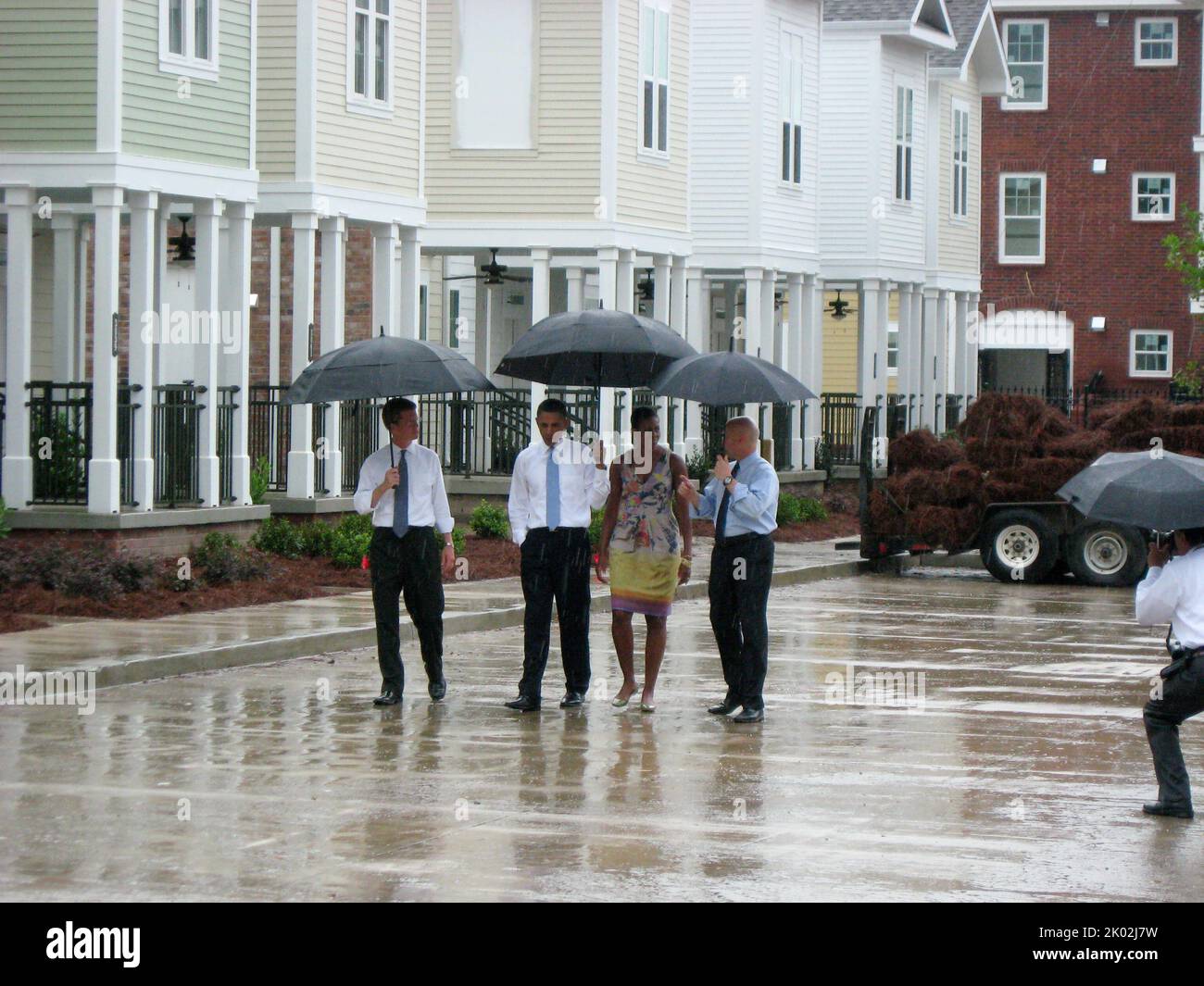 Il Segretario Shaun Donovan a New Orleans, Louisiana, dove si è Unito al Presidente Barack Obama, alla First Lady Michelle Obama, e al Sindaco di New Orleans Mitch Landrieu per un tour del Columbia Parc Housing Development, e agli eventi che hanno segnato il quinto anniversario dell'uragano Katrina. Foto Stock
