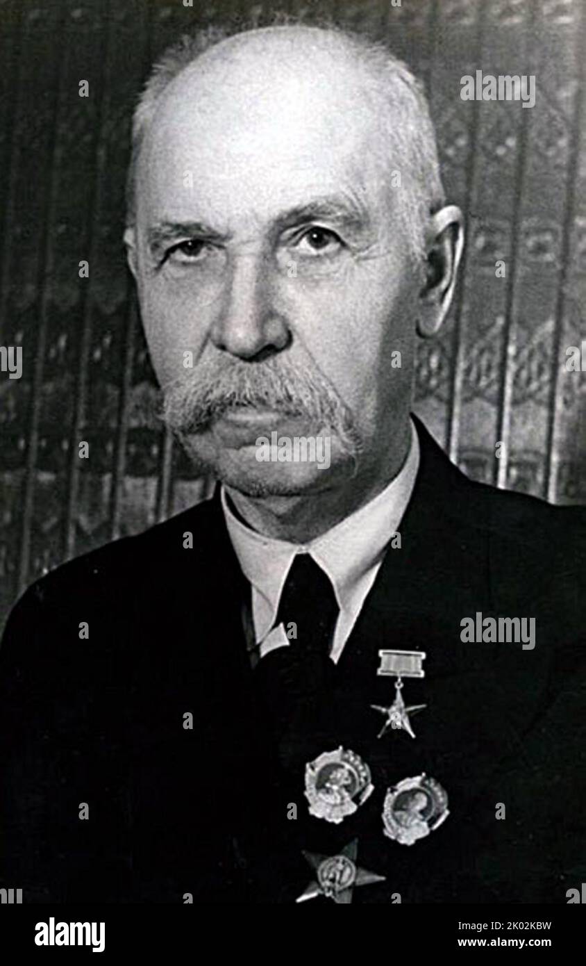 Fedor Vasilievich Tokarev (1871 - 1968), designer russo di armi e vice del Soviet supremo dell'URSS dal 1937 al 1950 Foto Stock