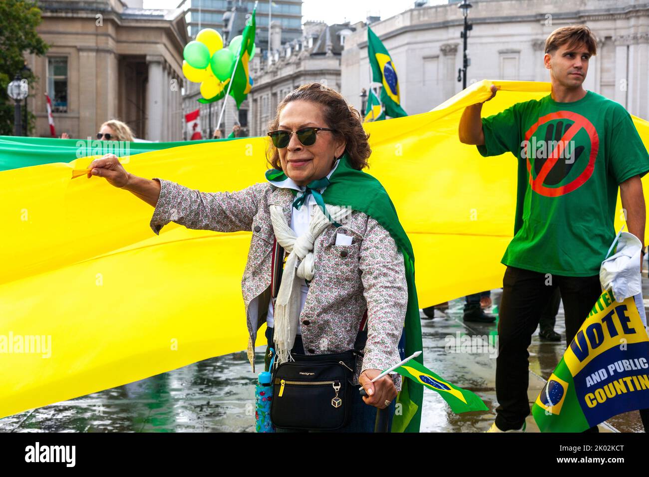 Rally a sostegno del Presidente brasiliano Generale Bolsonaro, Trafalgar Square, Londra 2022 settembre Foto Stock