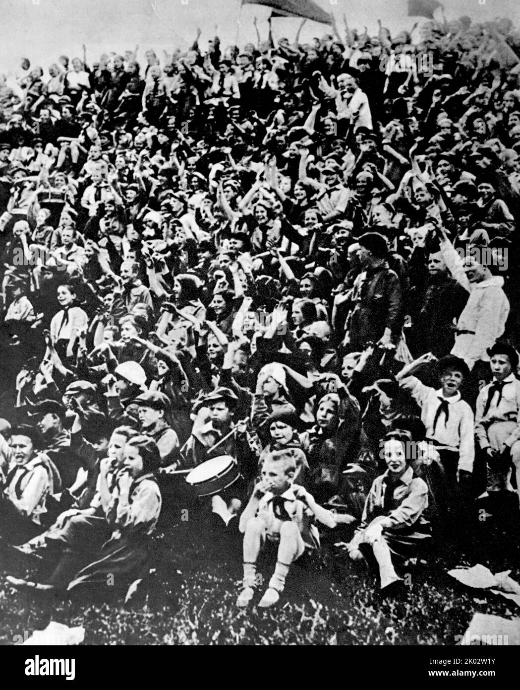 Incontro dei pionieri della gioventù sovietica. 1930s. Foto di A. Shaikhet. Foto Stock