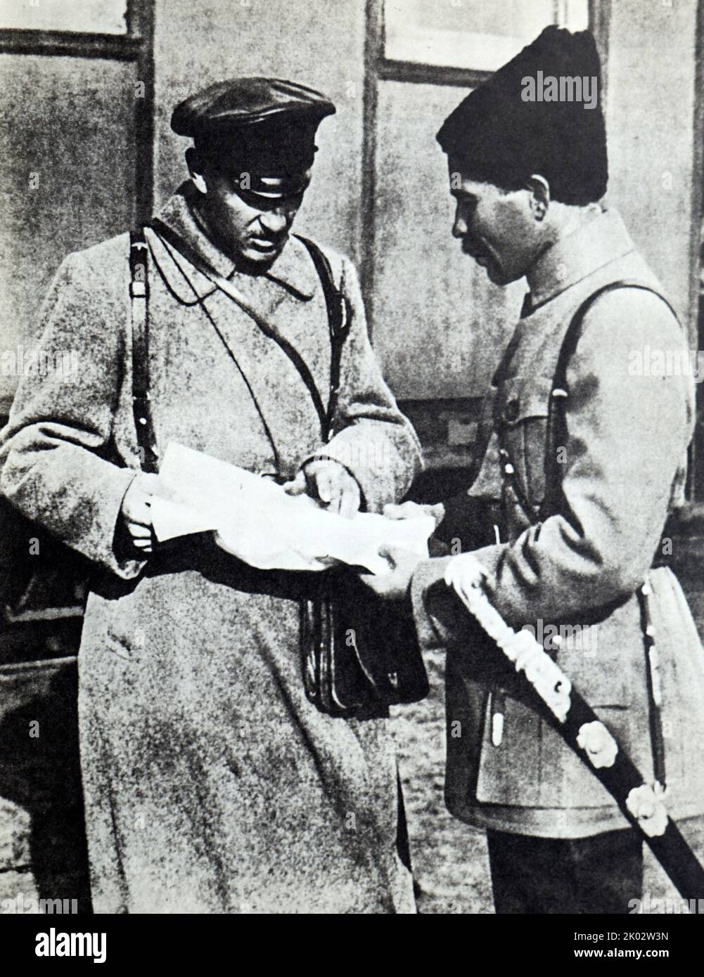 I capi delle divisioni 22nd e 25th S. P. Zakharov e V. I. Chapaev sul fronte orientale. 1919 anno. Foto di P. Ermolov. Foto Stock