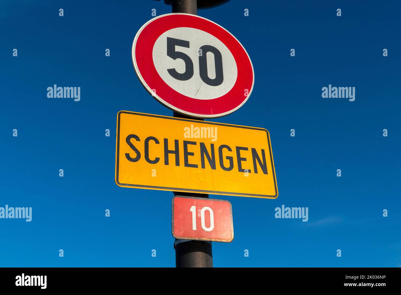 Cartello della città di Schengen, Benelux, Benelux, Canton Remich, Lussemburgo Foto Stock