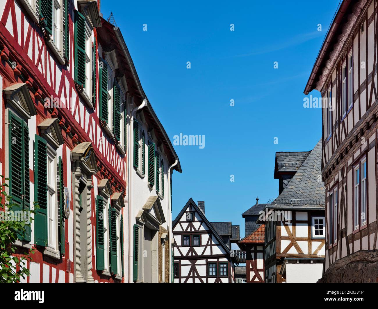Europa, Germania, Assia, Hessen-Nassau, Taunus, Parco Naturale Taunus, Braunfels, case a graticcio a Belzgasse, ex camera principesca pensione Foto Stock