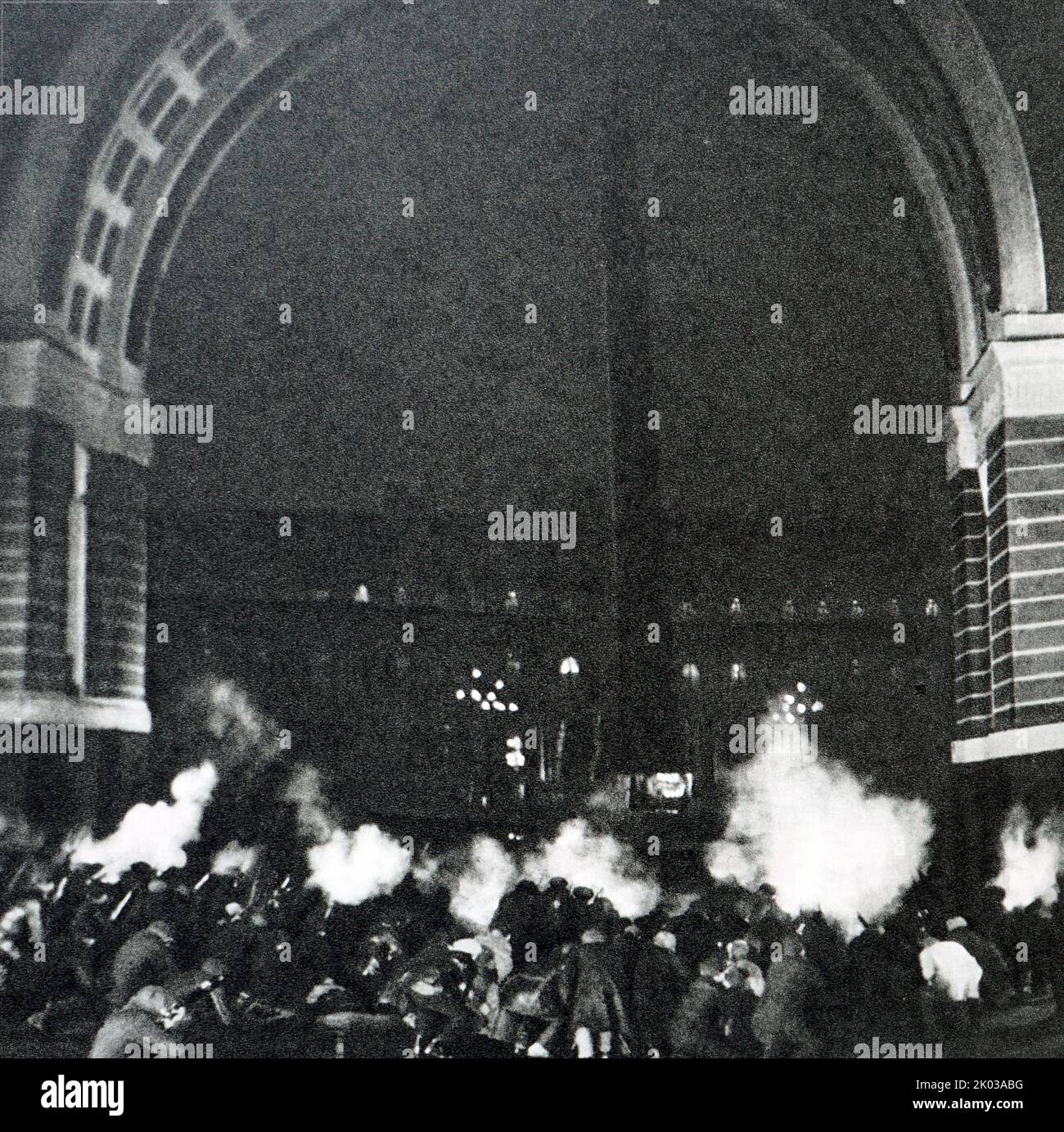 Il 25 ottobre 1917 si è svolta la Grande Rivoluzione Socialista di Ottobre. Il grande Lenin stava al suo timone. Foto Stock