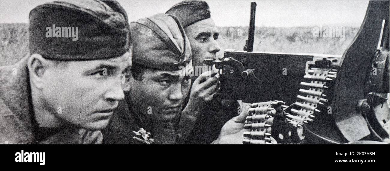 L'intero popolo sovietico come una persona si è sollevato sotto la guida del Partito comunista ad una guerra Santa e giusta contro gli invasori fascisti tedeschi che hanno attaccato la nostra patria socialista il 22 giugno 1941. Foto Stock