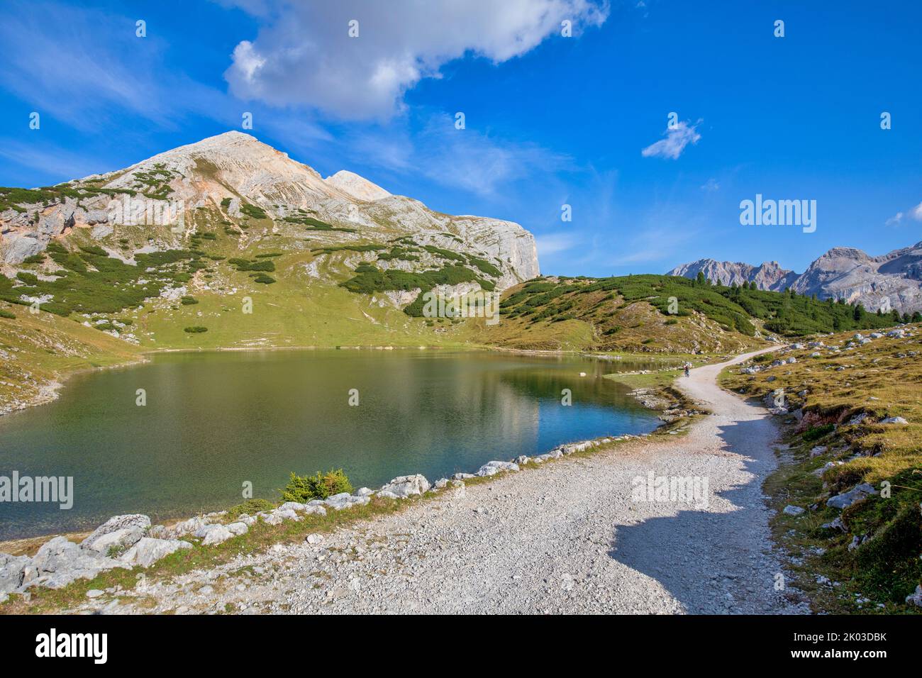 Italia, Alto adige, bolzano, Parco naturale fanes senes braies. Lago di Limo - Lago di Limo, pieno d'acqua nell'estate 2020 Foto Stock
