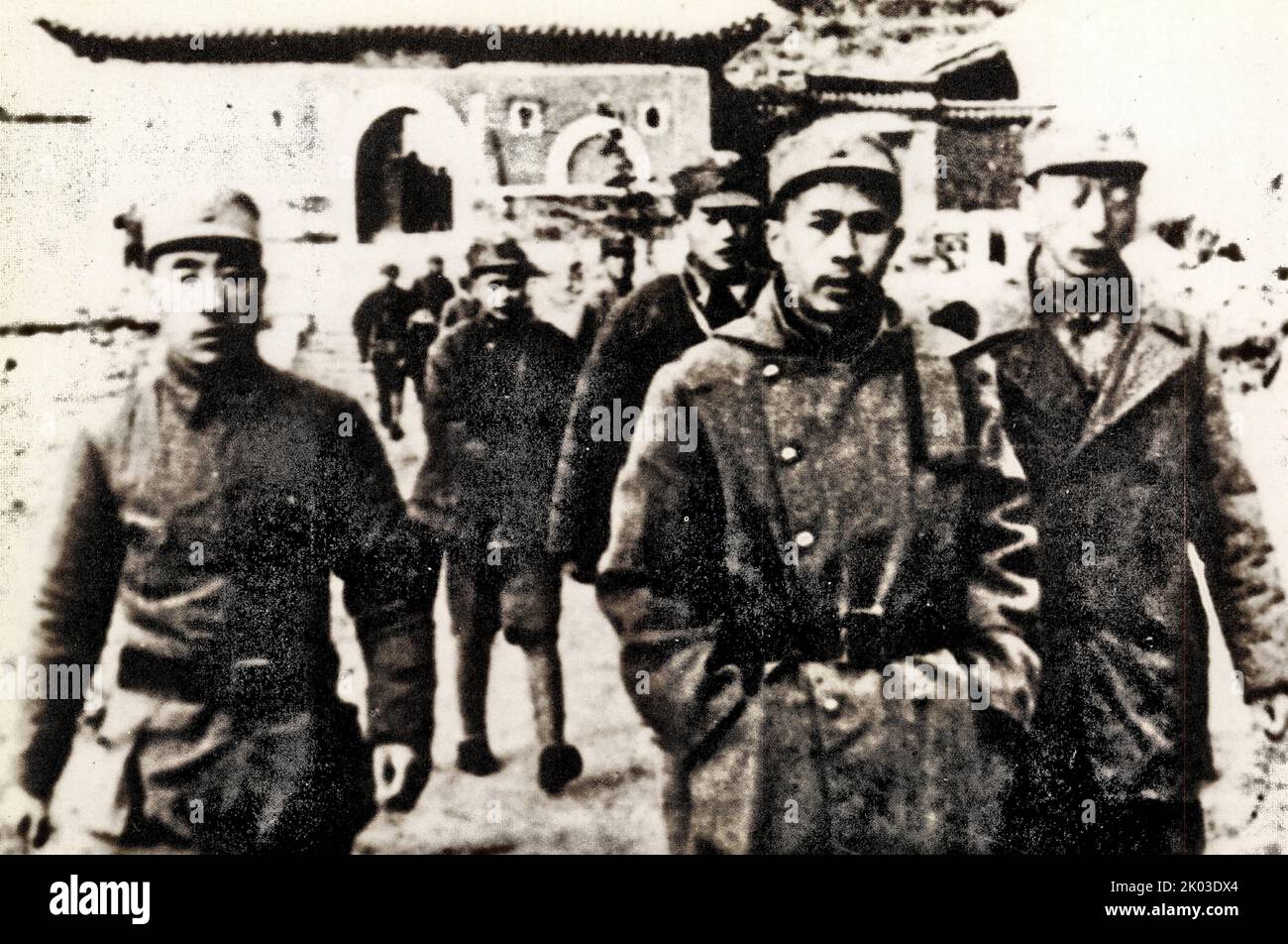 Ren Bishi, Nie Rongzhen e Lin Biao in marcia per il fronte Anti-Giapponese nella Cina del Nord. Ren Bishi era un leader militare e politico nel primo Partito comunista cinese. Nei primi anni '1930s, Foto Stock