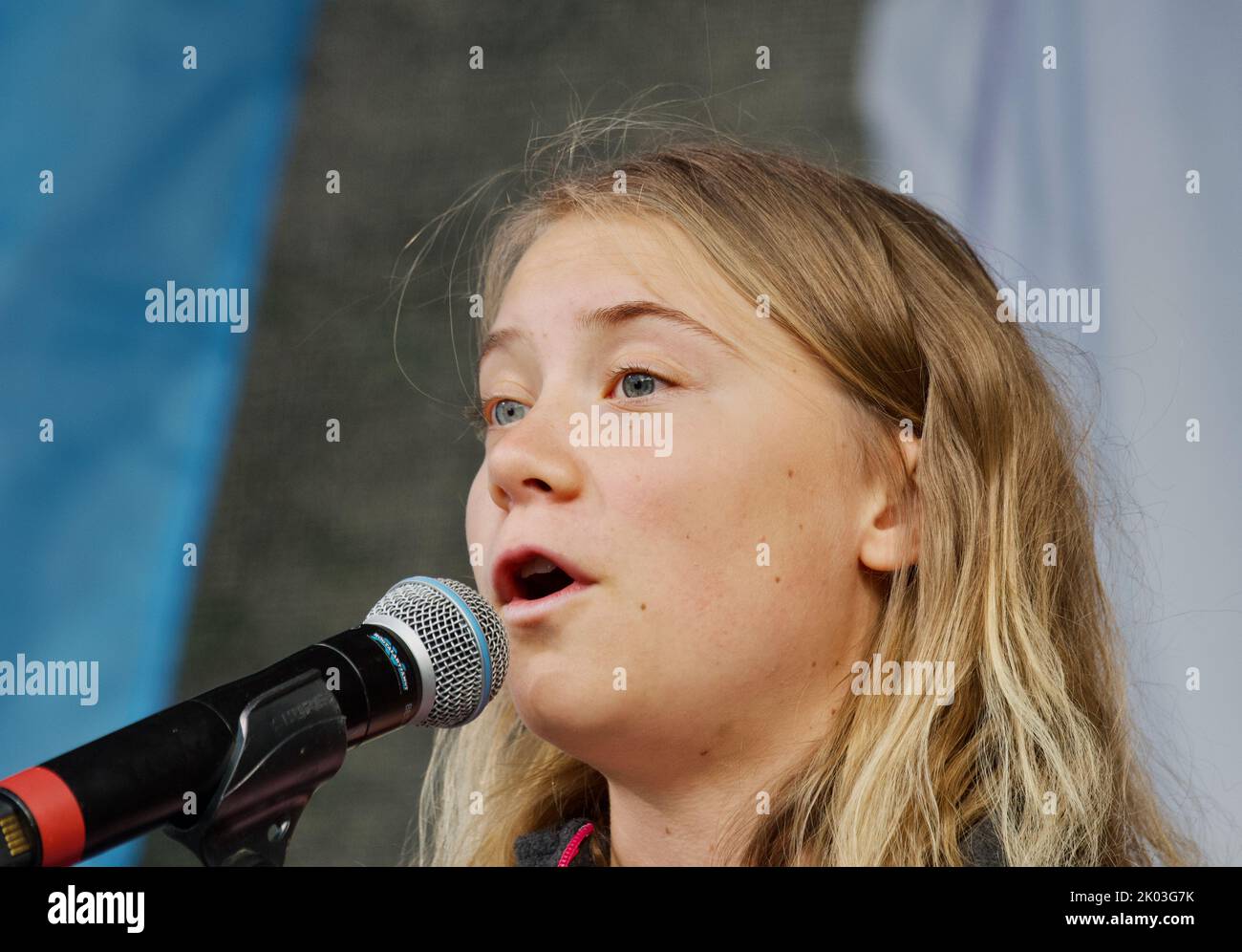 STOCCOLMA, SVEZIA - 9,2022 SETTEMBRE : Greta Thunberg e venerdì per la settimana 212. Foto Stock
