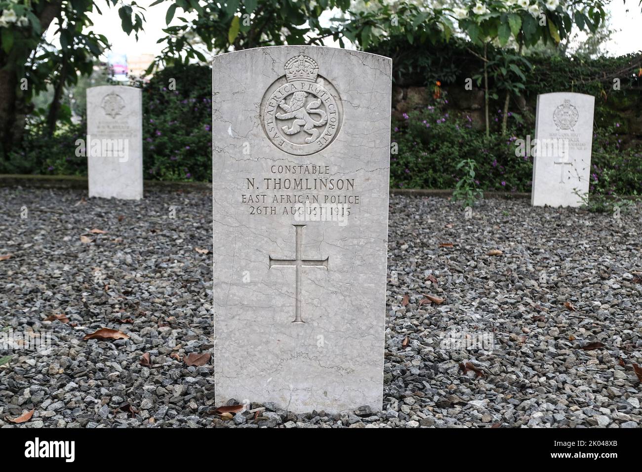 Nakuru, Rift Valley, Kenya. 9th Set, 2022. Una vista delle lapidi delle tombe di guerra del Commonwealth per la prima e la seconda guerra mondiale al cimitero nord di Nakuru. Secondo la Commissione delle tombe della guerra del Commonwealth, il cimitero nord di Nakuru contiene 27 sepolture del Commonwealth della prima guerra mondiale e 45 dalla seconda guerra mondiale. Durante la seconda guerra mondiale, la regina Elisabetta, allora principessa, servì nel Servizio Territoriale ausiliario delle donne, il ramo femminile dell'esercito britannico. (Credit Image: © James Wakibia/SOPA Images via ZUMA Press Wire) Foto Stock