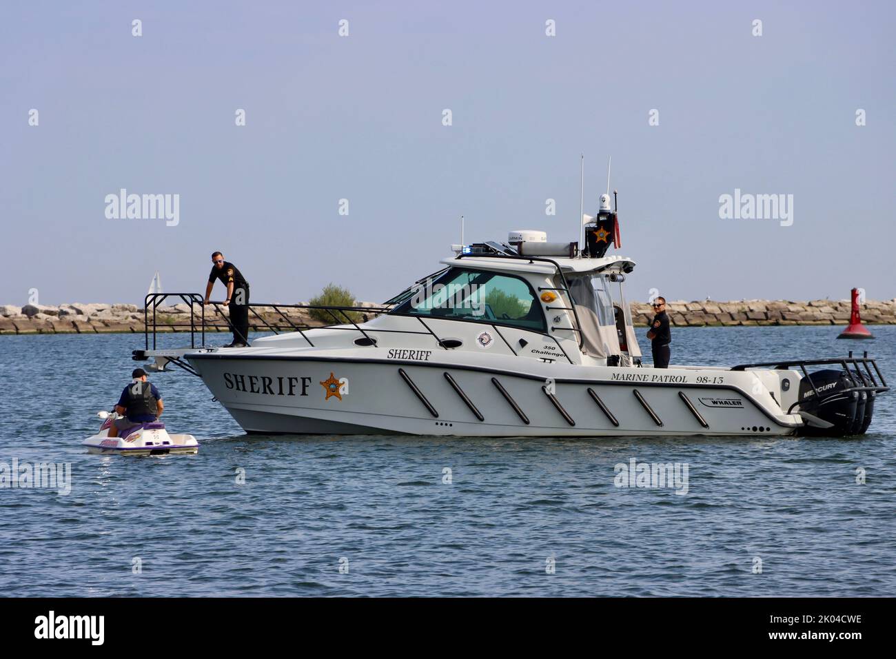 Sceriffo's Marine Patrol Boat nel porto di Cleveland nel settembre 2022 Foto Stock