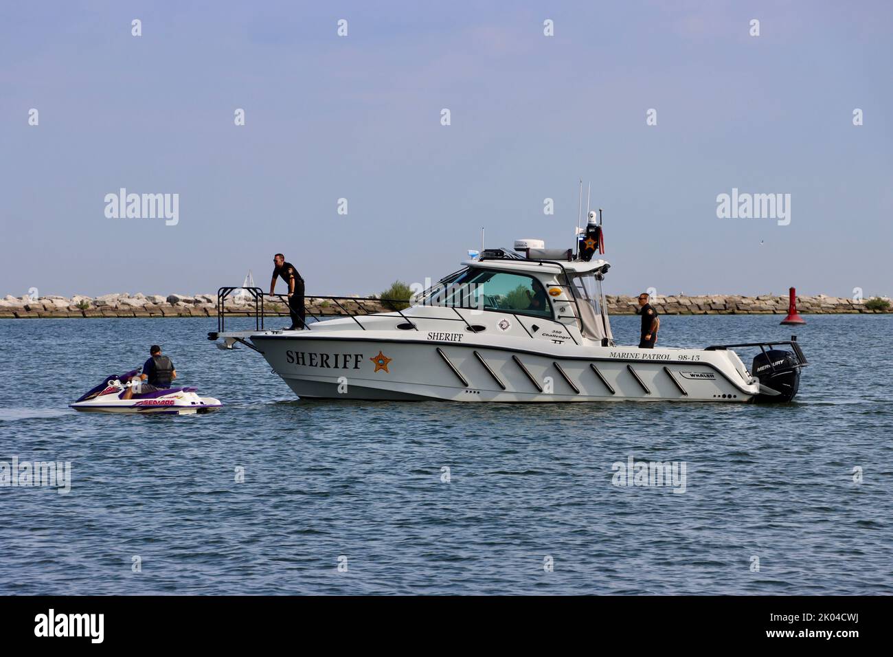 Sceriffo's Marine Patrol Boat nel porto di Cleveland nel settembre 2022 Foto Stock