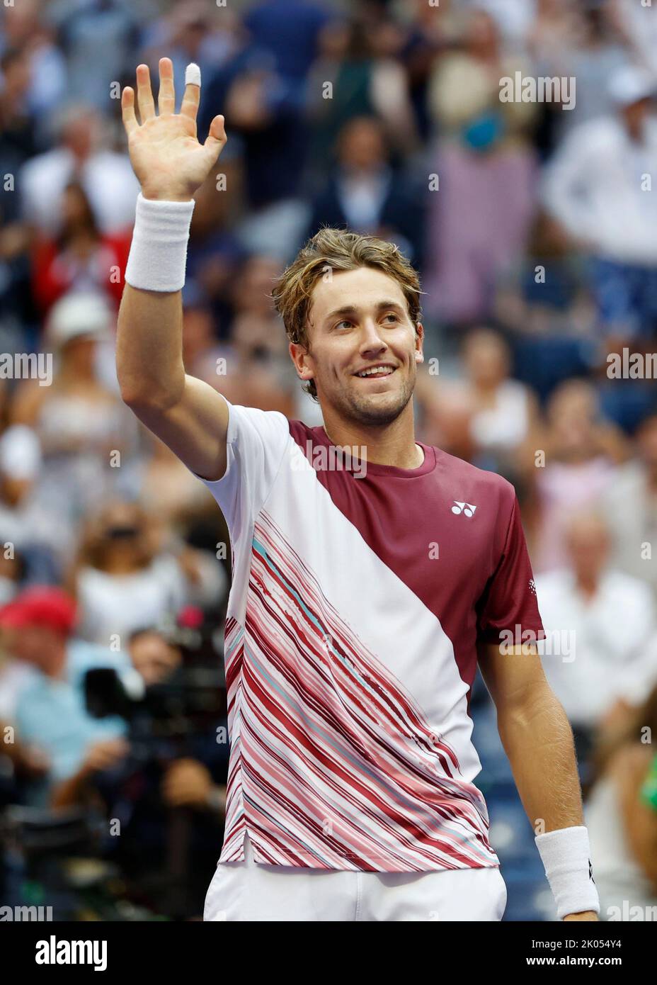 New York, Stati Uniti, 9th, Settembre, 2022. Il tennista norvegese Casper Ruud festeggia il torneo US Open presso il Billie Jean King National Tennis Center lunedì 09 settembre 2022. © Juergen Hasenkopf / Alamy Live News Foto Stock