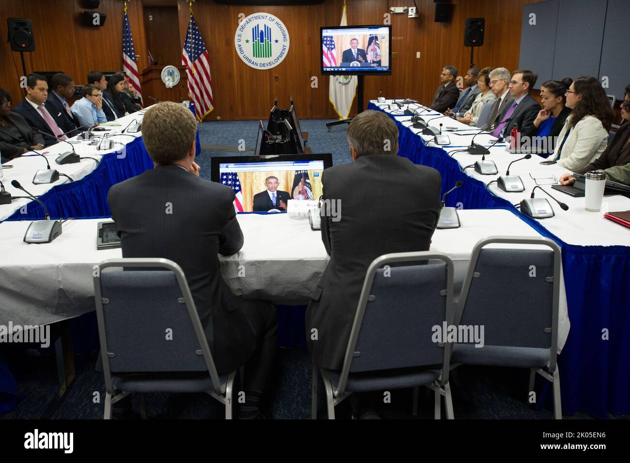 Webcast all'HUD del Presidente Barack Obama rivolto ai rappresentanti politici. Foto Stock