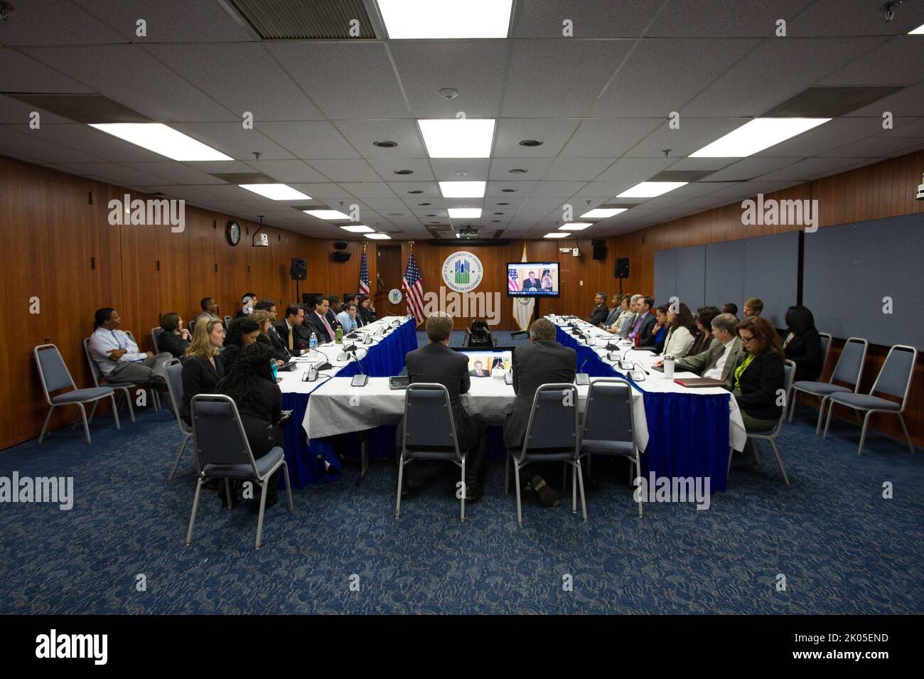 Webcast all'HUD del Presidente Barack Obama rivolto ai rappresentanti politici. Foto Stock