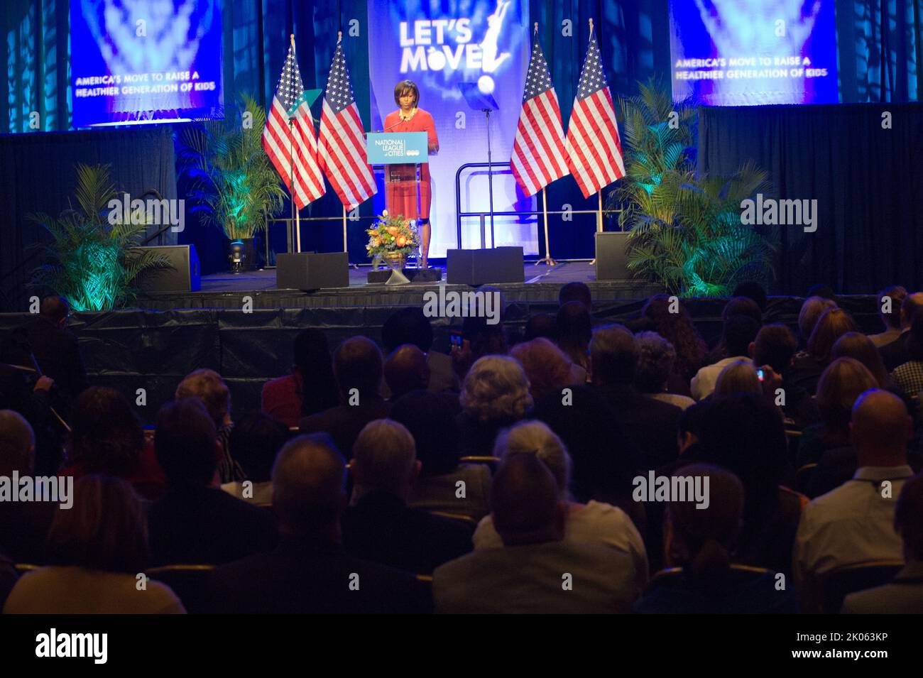 Attività alla National League of Cities Congressional City Conference, Marriott Wardman Park Hotel, Washington, D.C., con First Lady Michelle Obama, Vice Segretario HUD Ron Sims tra i relatori. Foto Stock