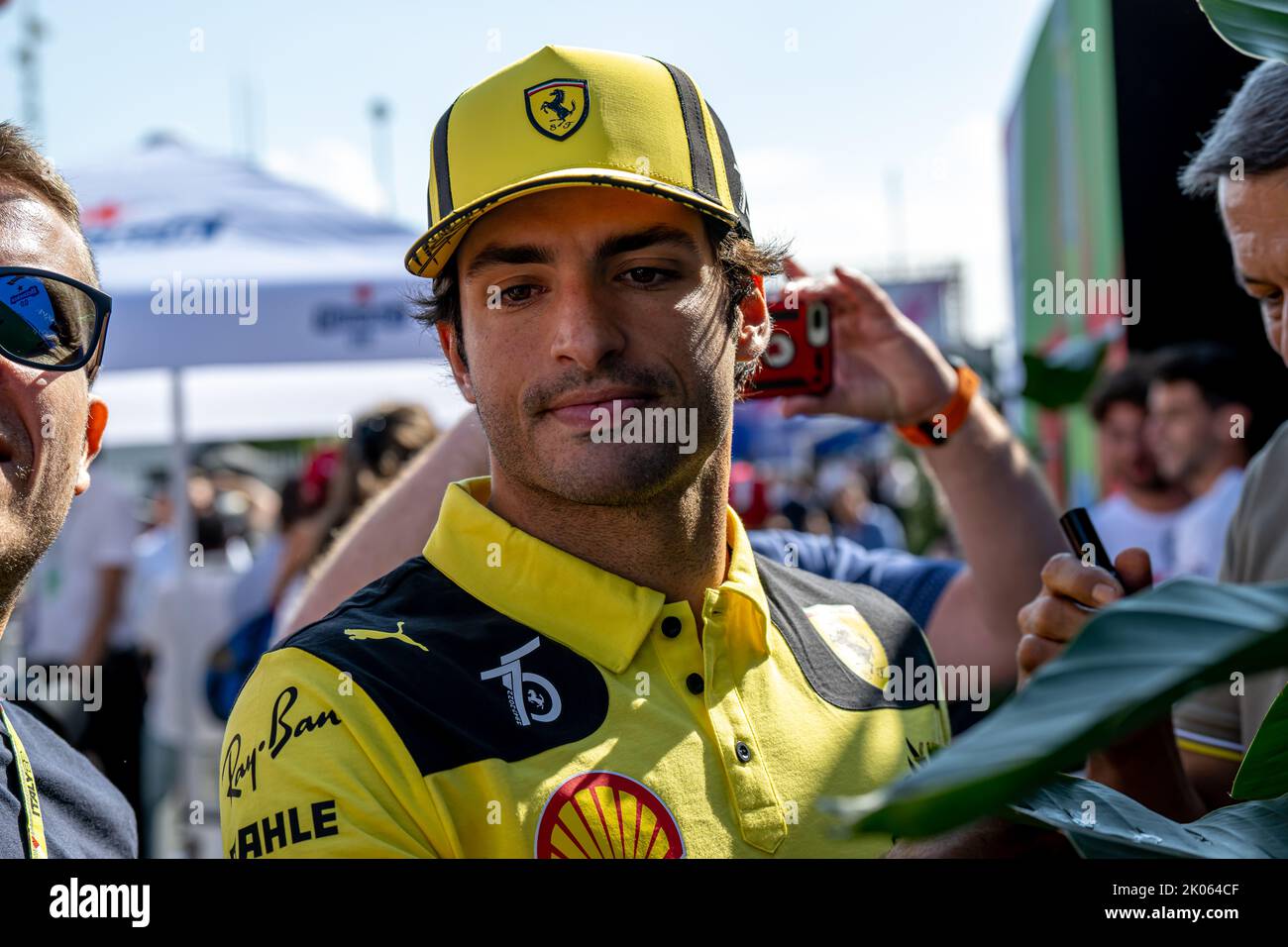 Monza, Italia, 09th settembre 2022, Carlos Sainz Jr, spagnolo, compete per la Scuderia Ferrari. Prova, 16° round del campionato di Formula 1 2022. Credit: Michael Potts/Alamy Live News Foto Stock