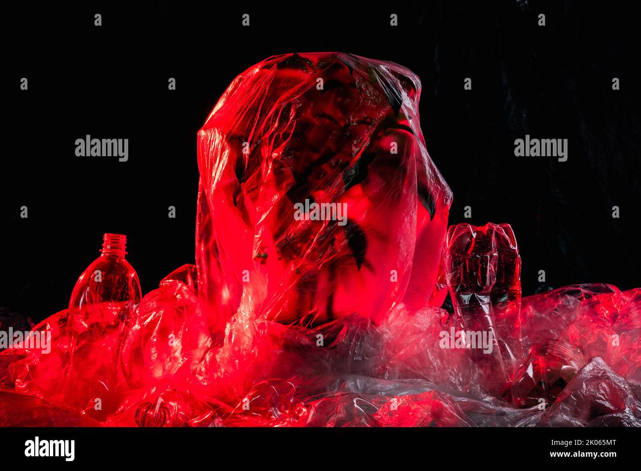 l'ecologia dell'inquinamento della plastica danneggia il riutilizzo globale Foto Stock