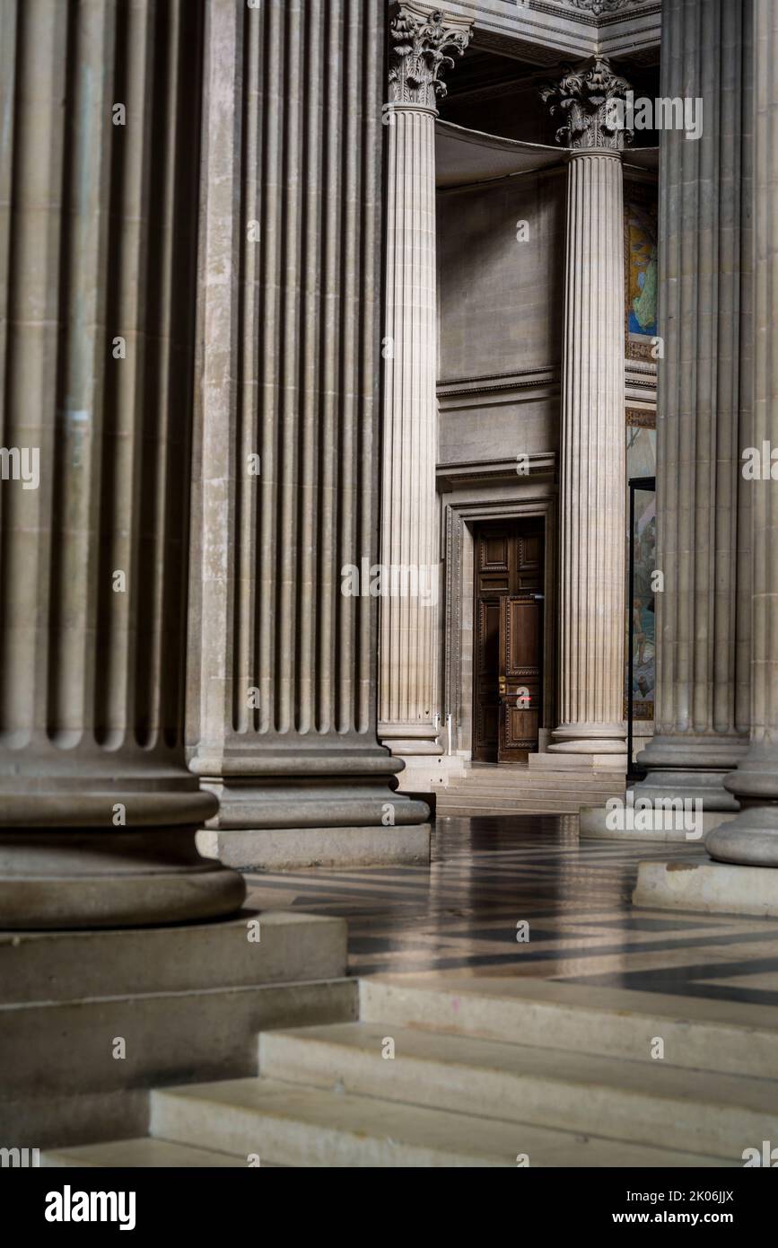 Il Panthéon, un monumento neoclassico che è dal momento della Rivoluzione francese utilizzato come mausoleo per i resti di illustri cittadini francesi, Parigi, F. Foto Stock