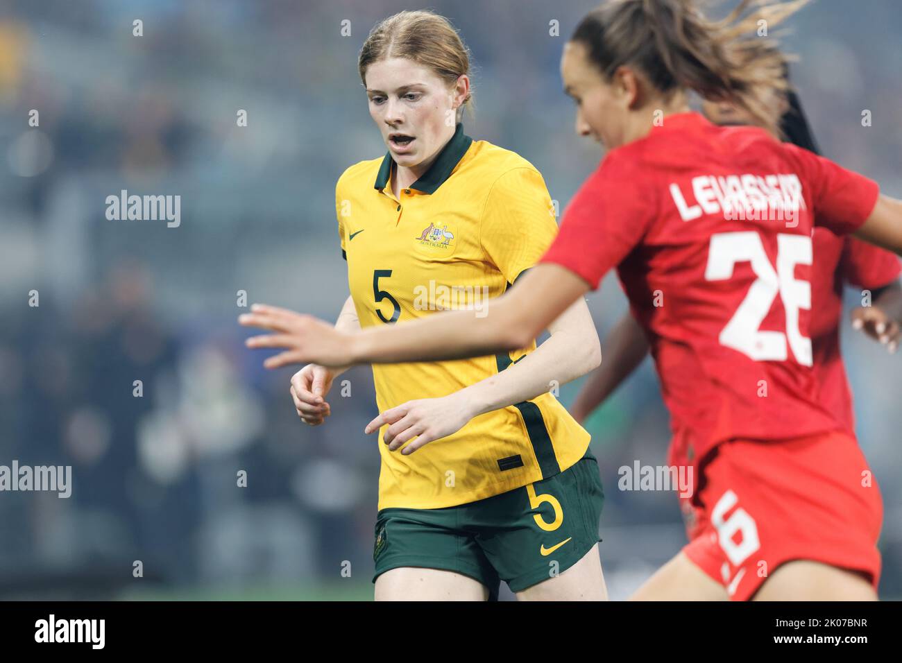 SYDNEY, AUSTRALIA - SETTEMBRE 6: Cortnee Vine of Australia che tiene traccia della palla durante l'International friendly Match tra Australia e Canada ad Un Foto Stock