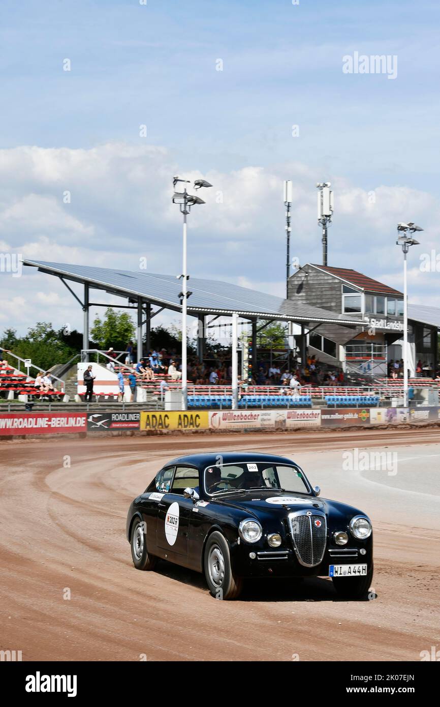 13. 08. 2022, Olympic Rally 72, 1972, 50th Anniversary Revival 2022, gara di auto, rally, auto classica, speedway Stadium, Ellermuehle, Landshut Foto Stock