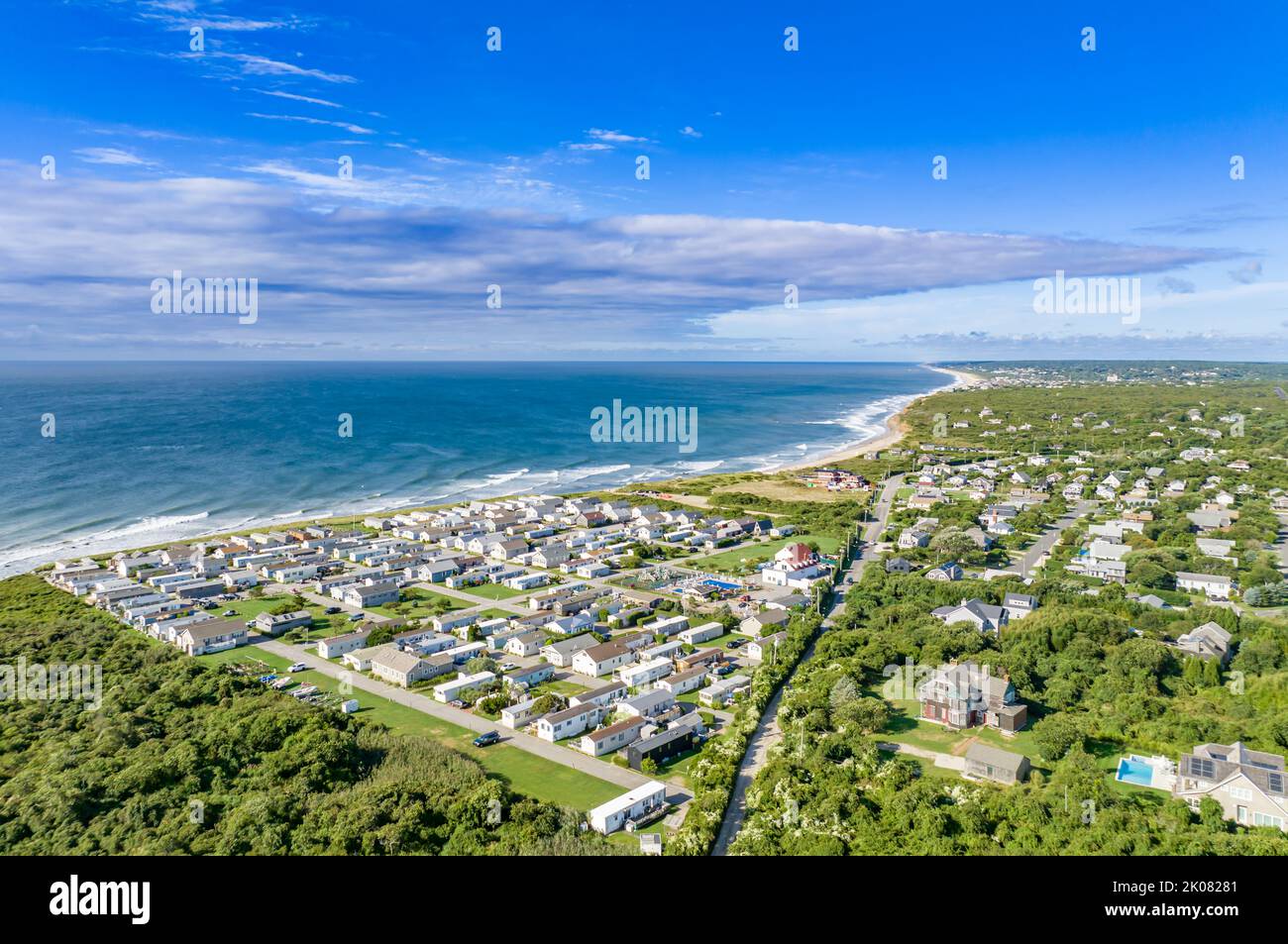 Vista aerea dei Condominiums e delle vicinanze di Montauk Shores Foto Stock