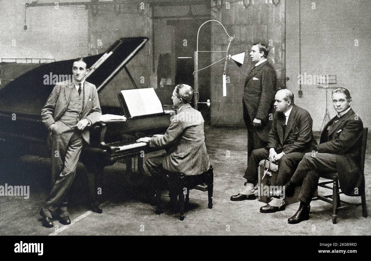 Lauritz Melchior (20 marzo 1890 – 18 marzo 1973) è stato un . Era il tenore Wagnerian preminente degli anni 1920s, 1930s e 1940s ed è venuto per essere considerato la quintessenza del suo tipo di voce Foto Stock