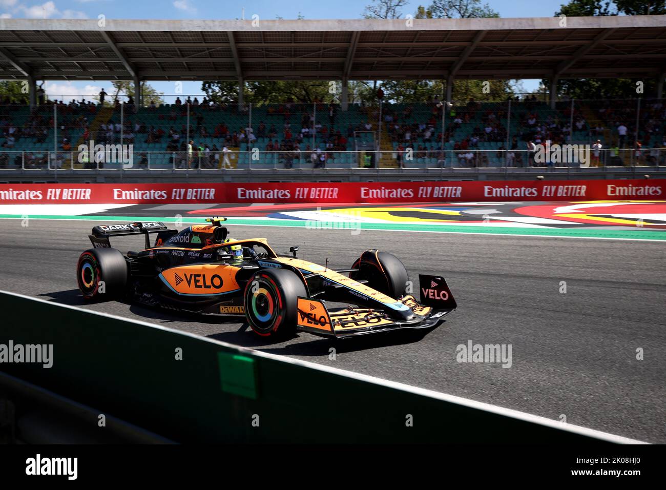Lando Norris della McLaren in pista durante le prove finali per il Gran Premio d'Italia F1. Credit: Marco Canoniero/Alamy Live News Foto Stock