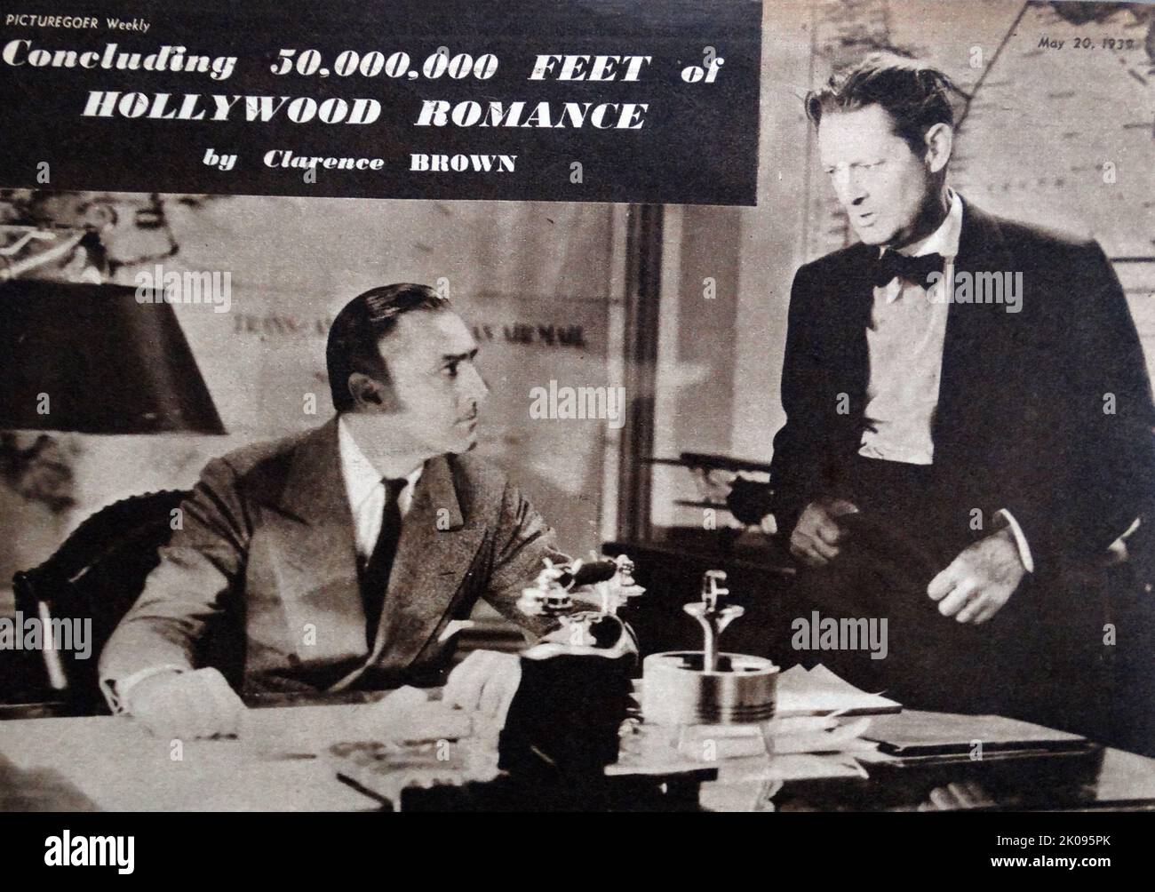 John Barrymore e Lionel Barrymore in Night Flight (noto anche come Dark to Dawn), un film drammatico dell'aviazione pre-Code del 1933. John Barrymore (John Sidney Blyth, 14 o 15 febbraio 1882 – 29 maggio 1942) è stato un . Lionel Barrymore (Lionel Herbert Blythe, 28 aprile 1878 – 15 novembre 1954) è stato un . Foto Stock