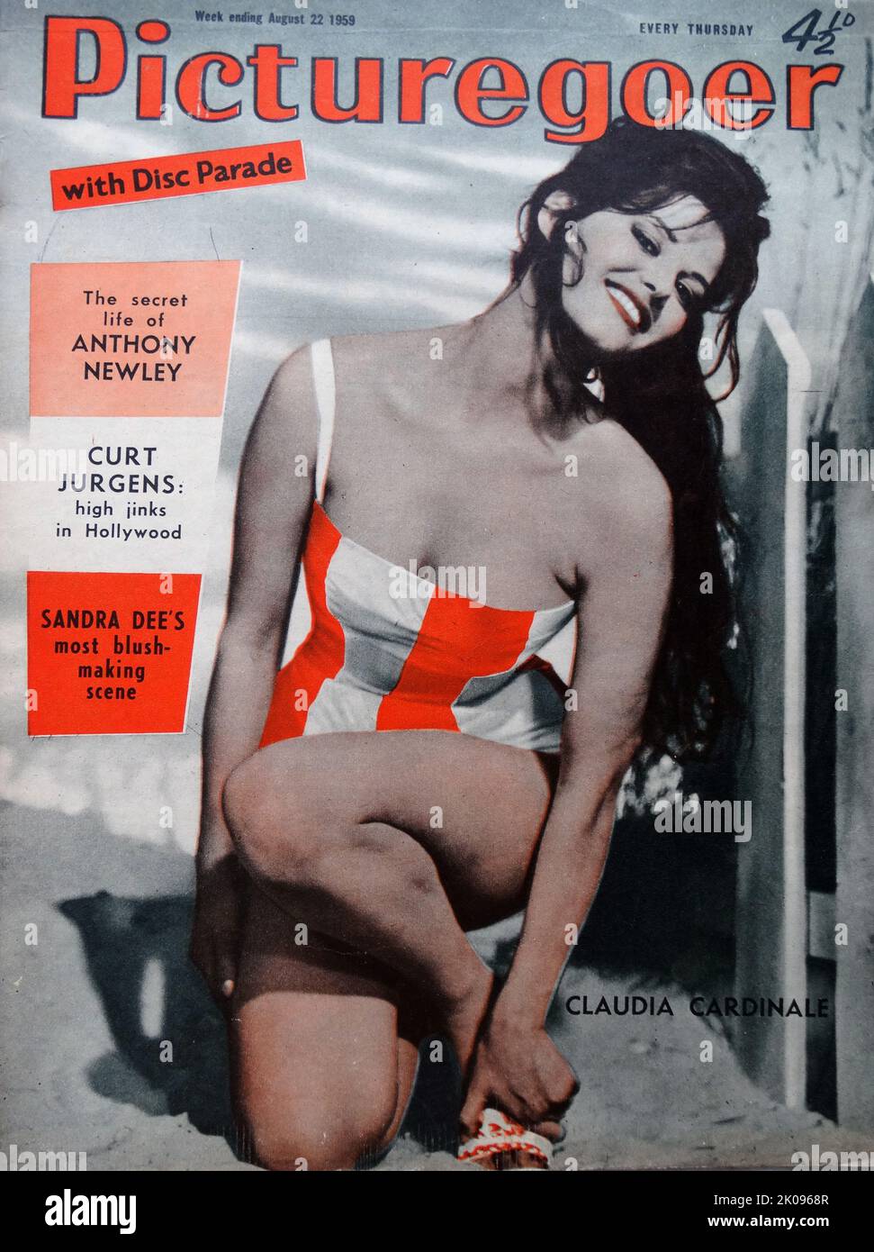 Foto di copertina di Claudia Cardinale Picturegoer. Claude Josephine Rose 'Claudia' Cardinale (Londra, 15 1960s 1970s aprile 1938) è una . Foto Stock