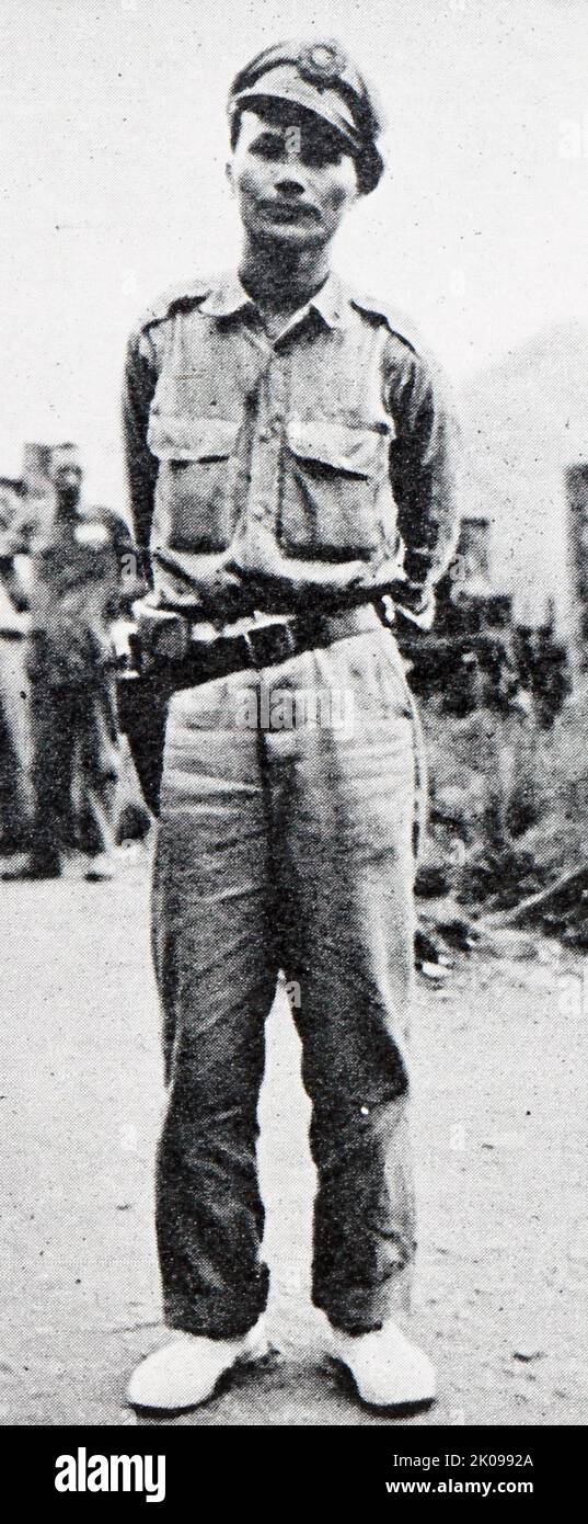 Il colonnello Mak Hom Fai, un comandante nazionalista del treno blindato cinese, appena a nord del confine di Honk Kong. Foto Stock