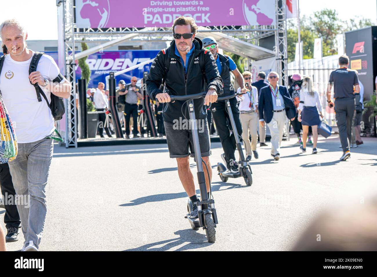 Monza, Italia, 10th set 2022, Fernando Alonso, spagnolo, compete per Alpine F1 . Qualificazione, 16° round del campionato di Formula 1 2022. Credit: Michael Potts/Alamy Live News Foto Stock