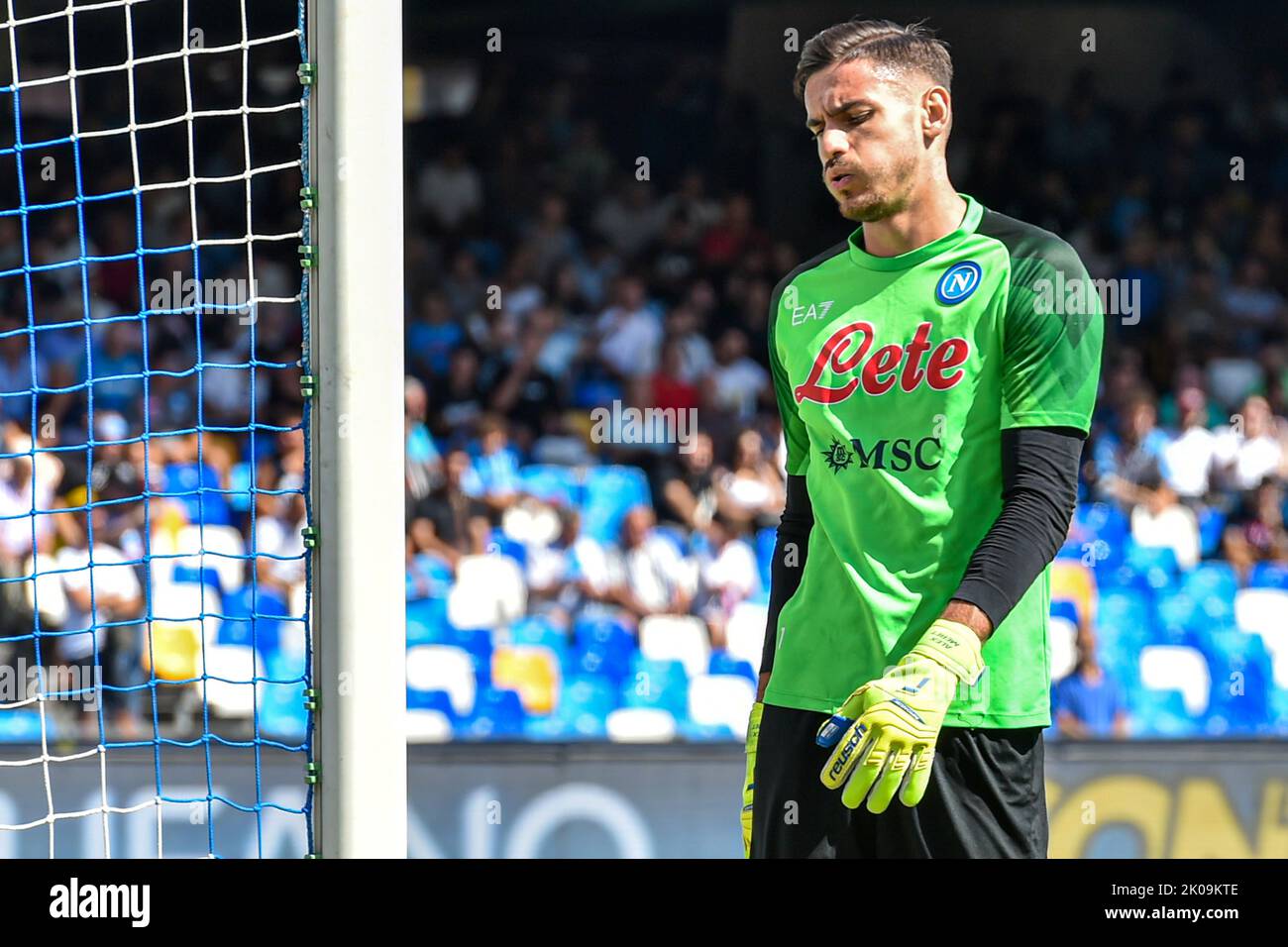 NAPOLI, ITALIA - SETTEMBRE 10: Portiere Alex Meret di Napoli prima della Serie Italiana Una partita tra Napoli e Spezia allo Stadio Diego Armando Maradona il 10 Settembre 2022 a Napoli (Foto di Ciro Santangelo/Orange Pictures) Foto Stock