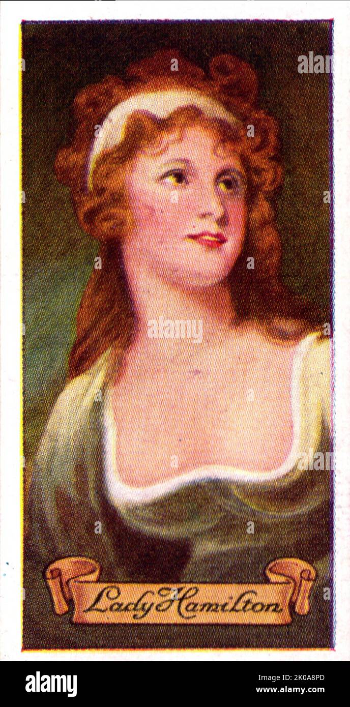 Ritratto di Lady Hamilton. Dame Emma Hamilton (Amy Lyon, 26 aprile 1765 – 15 gennaio 1815) è stata una . Ha iniziato la sua carriera nel Demi-monde di Londra, diventando la padrona di una serie di uomini ricchi, culminando nell'eroe navale Lord Nelson, ed è stato il modello preferito del ritratto dell'artista George Romney. Nel 1791, all'età di 26 anni, sposò Sir William Hamilton, ambasciatore britannico al Regno di Napoli, dove ebbe successo a corte, befridendo la regina, la sorella di Maria Antonietta, e incontrando Nelson. Foto Stock