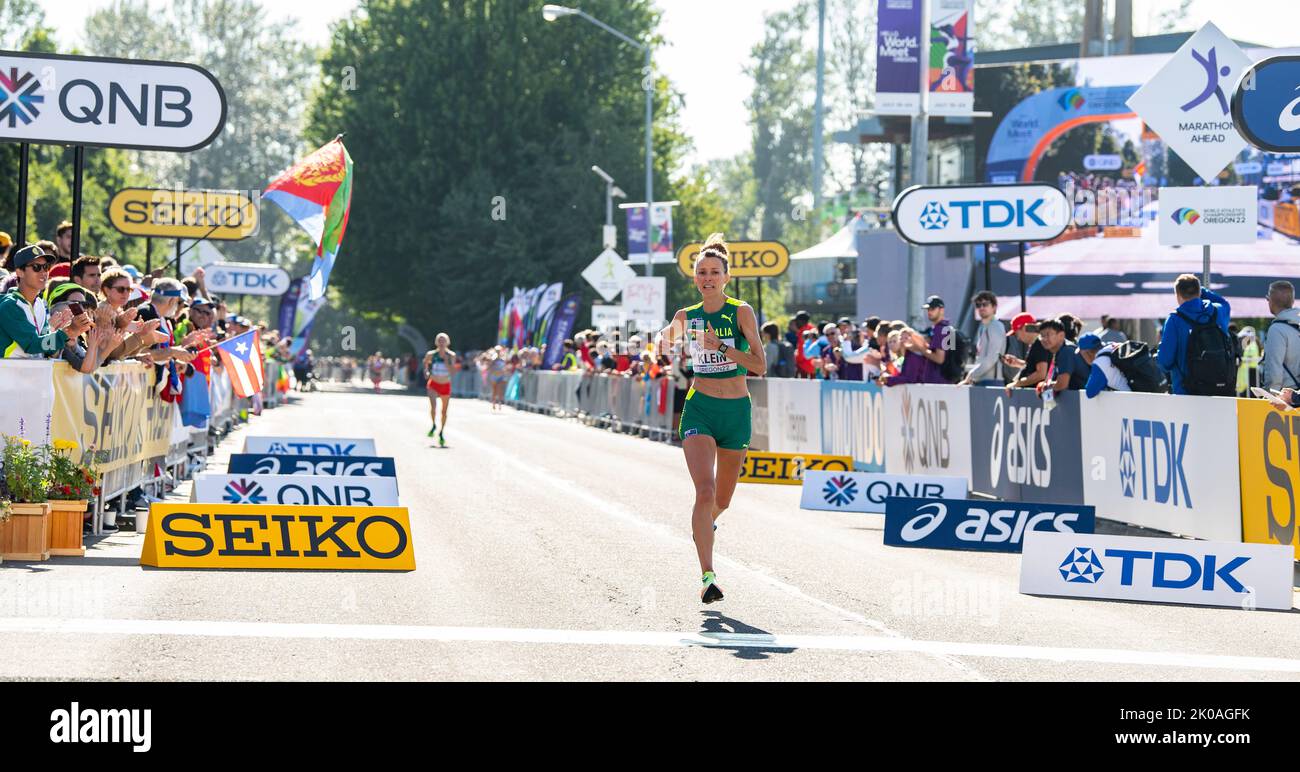 Sarah Klein dell’Australia gareggia nella maratona femminile al World Athletics Championships, Hayward Field, Eugene, Oregon USA, il 18th luglio 20 Foto Stock