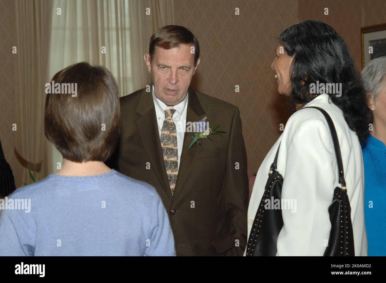 Robert Kenison Retirement Event - cerimonia di pensionamento per Robert Kenison, associate General Counsel for Assisted Housing and Community Development, membro dello staff dell'HUD dal 1966. Robert Kenison Retirement Event Subject, cerimonia di pensionamento per Robert Kenison, associate General Counsel for Assisted Housing and Community Development, HUD staff member since 1966. Foto Stock