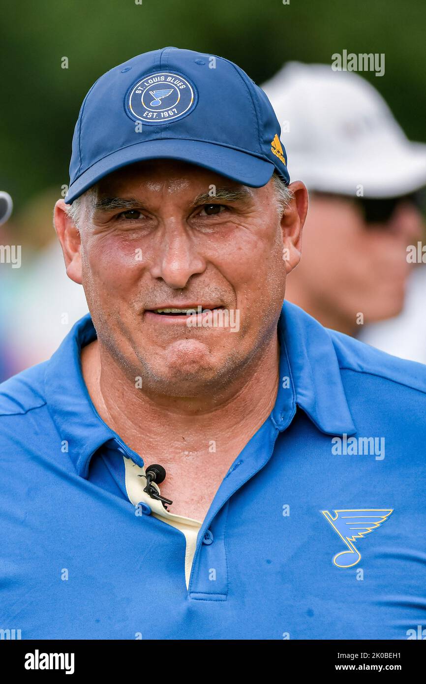Jennings, Missouri, Stati Uniti. 10 settembre 2022: St. Louis Blues Head Coach Craig Berube durante il Legends Charity Challenge il secondo giorno dell'Ascension Charity Classic tenutosi al Norwood Hills Country Club di Jennings, MO Richard Ulreich/CSM Credit: CAL Sport Media/Alamy Live News Foto Stock