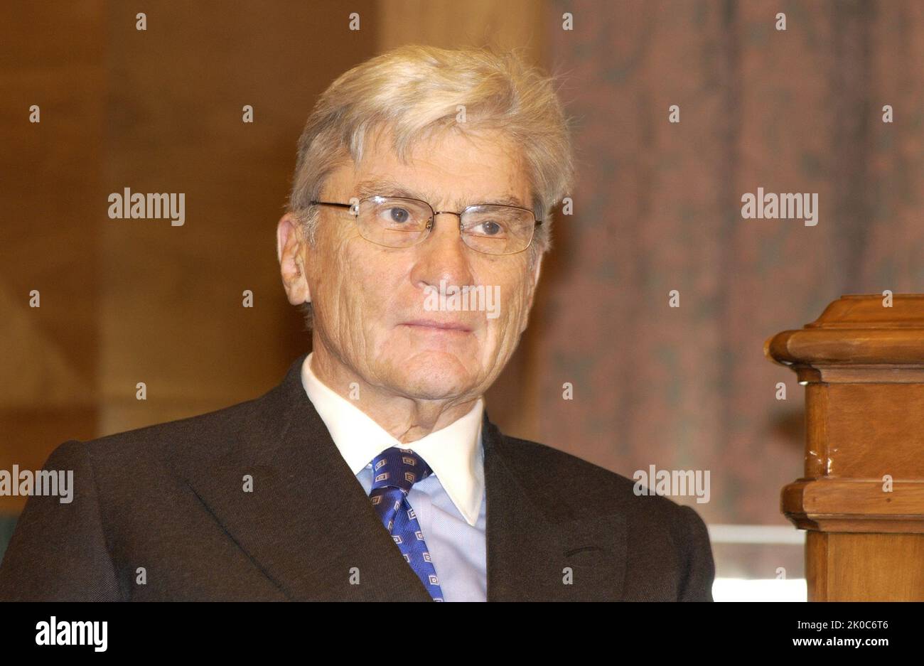 Udienza del Senato sulle nomine di Roy Bernardi, Dennis Shea, Cathy MacFarlane. Udienza del Senato su Roy Bernardi, Dennis Shea, Cathy MacFarlane Nominations Subject, Commissione del Senato su Banking, Housing, and Urban Affairs audizione, a Capitol Hill, sulle nomine di Roy Bernardi come Vice Segretario HUD, Dennis Shea come Vice Segretario per lo sviluppo delle politiche e la Ricerca, E Cathy MacFarlane come Vice Segretario per gli Affari pubblici. Foto Stock
