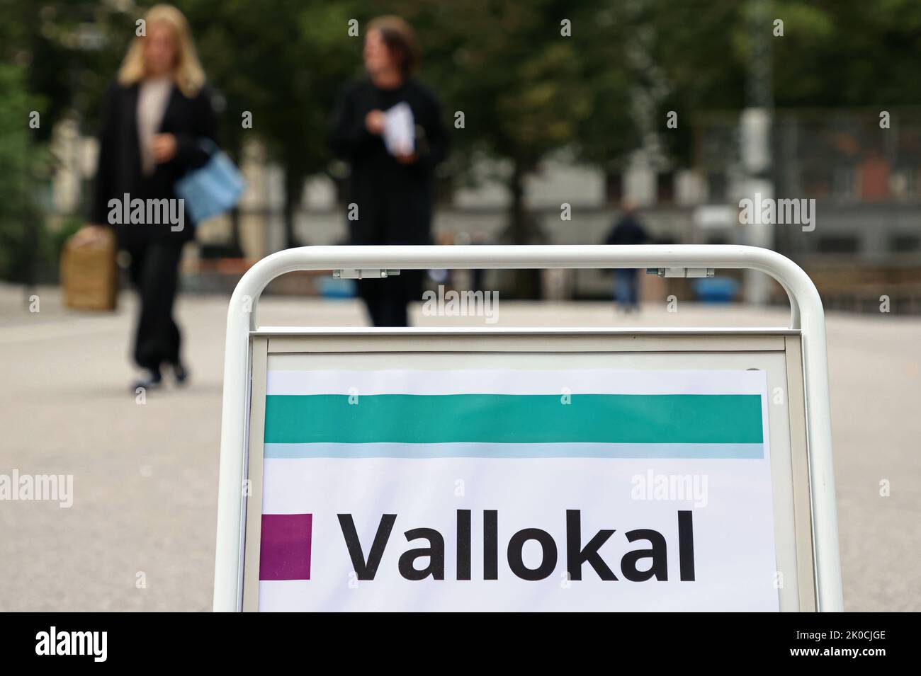 Stoccolma, Svezia. 11th, settembre 2022. Le elezioni parlamentari svedesi, giorno delle elezioni, durante la domenica a Stoccolma, in Svezia. Nella foto: Un seggio elettorale a Östermalm, Stoccolma, Svezia. Ecco un'immagine di quando il seggio elettorale è stato aperto alle 8am di domenica mattina. Credit: Jeppe Gustafsson/Alamy Live News Foto Stock