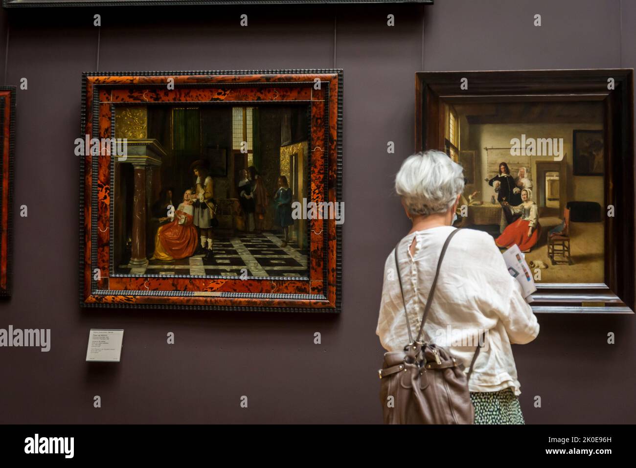 Le gallerie d'arte olandesi dell'età dell'oro, il Museo del Louvre, il museo più visitato al mondo, e un punto di riferimento storico a Parigi, Francia. È la sede di alcune delle più note opere d'arte, Parigi, Francia Foto Stock