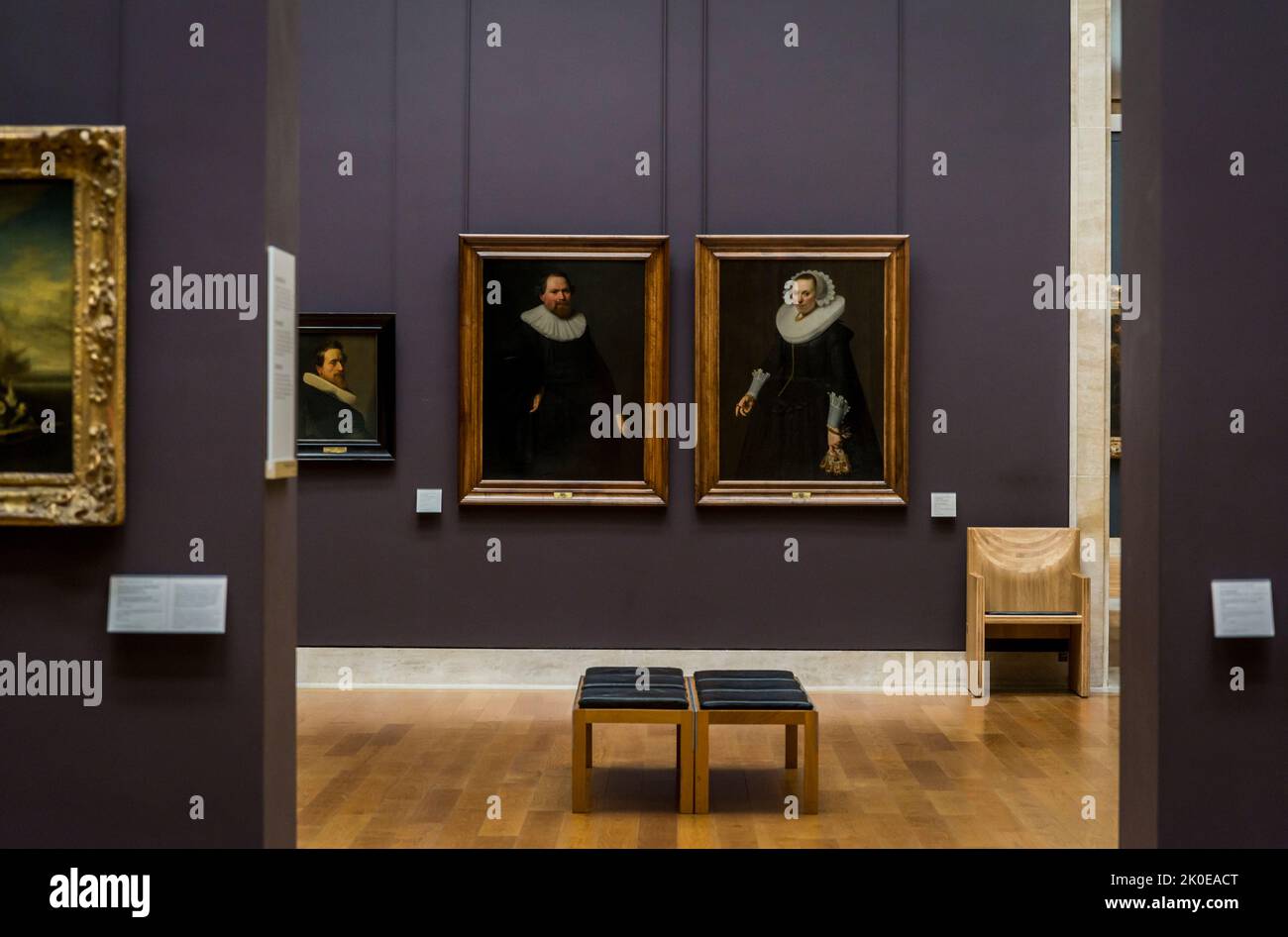 Le gallerie d'arte olandesi dell'età dell'oro, il Museo del Louvre, il museo più visitato al mondo, e un punto di riferimento storico a Parigi, Francia. È la sede di alcune delle più note opere d'arte, Parigi, Francia Foto Stock