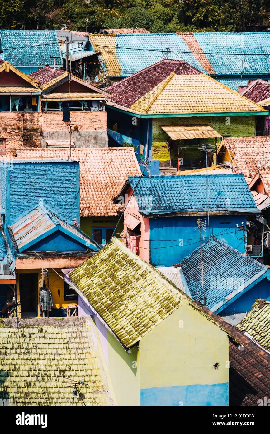 Vista di Kampung Jodipan, il Villaggio del colore a Malang, Indonesia Foto Stock