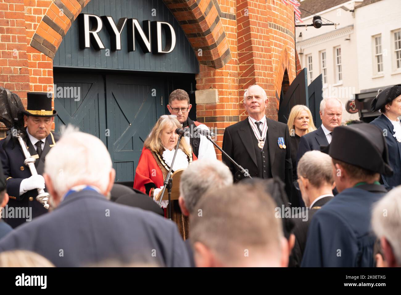 Proclamazione del nuovo re, re Carlo III a Wokingham in Rpyal Berkshire Foto Stock