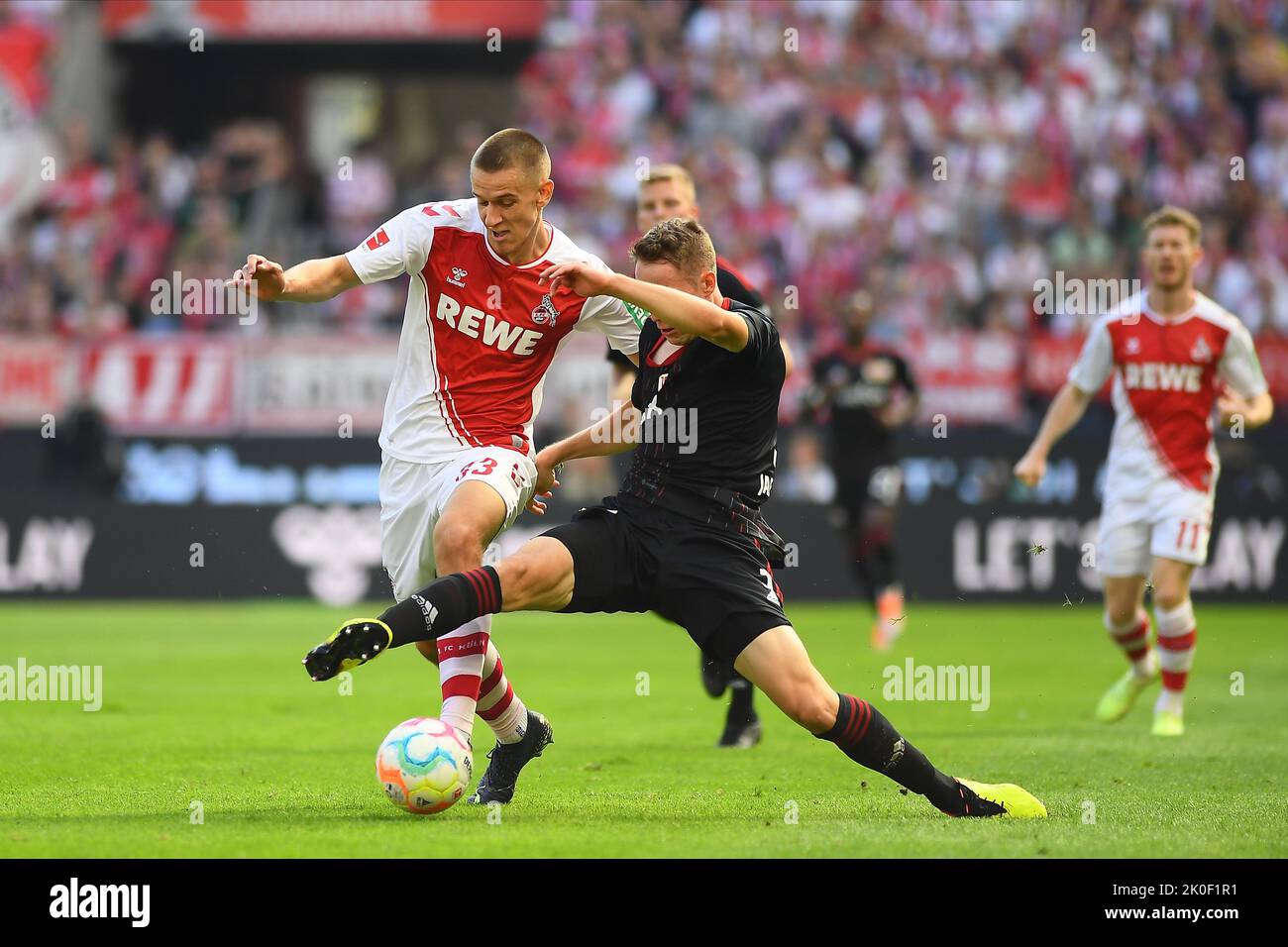 KOELN, GERMANIA - SETTEMBRE 11 2022: Paul Jaeckel vs Florian Dietz. La partita di calcio della Bundesliga 1.FC Koeln vs 1.FC Union Foto Stock