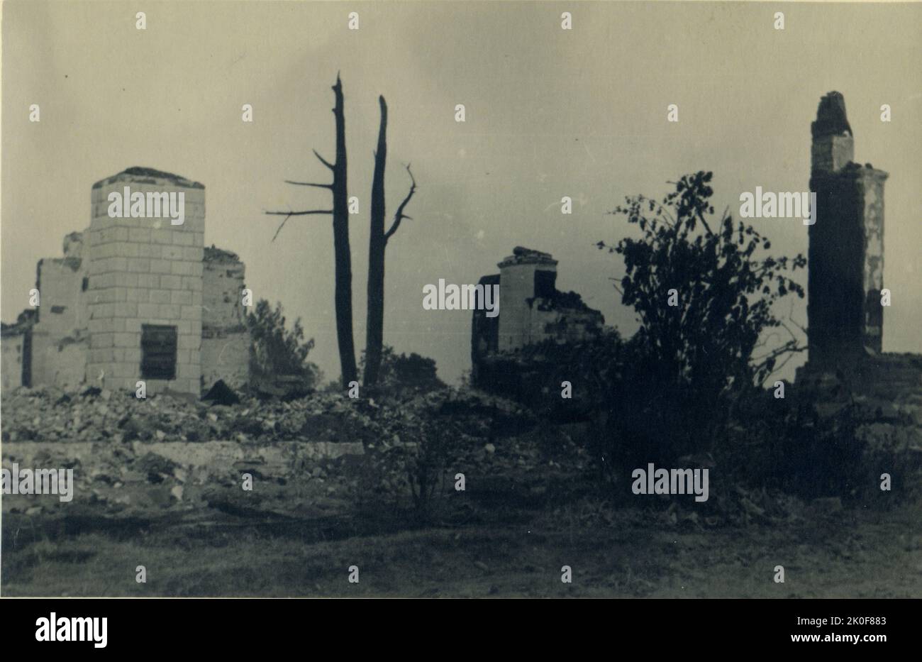 Seconda guerra mondiale / seconda guerra mondiale, soldati tedeschi invadono la Russia, distrutto edifici, URSS, CCCP Foto Stock