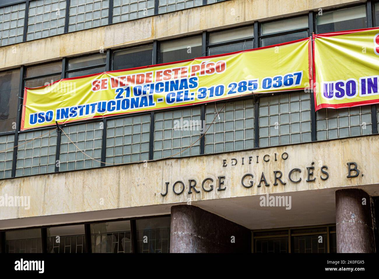 Bogotà Colombia,la Candelaria Centro Historico centro storico centro storico centrale,edificio Jorge Garcez uffici in vendita ad uso limitato Foto Stock